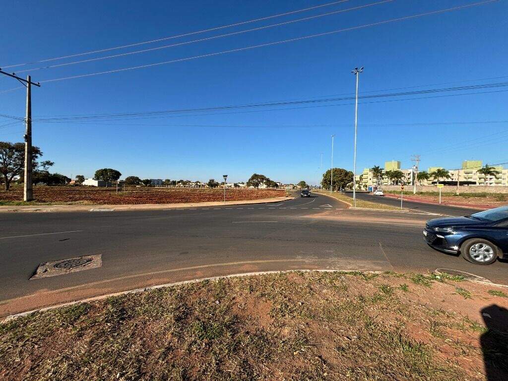 Terreno para aluguel no Jardim Alvorada: 