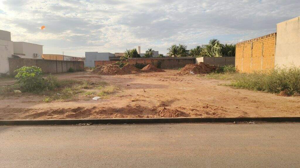 Terreno à venda no Jardim Alvorada: 