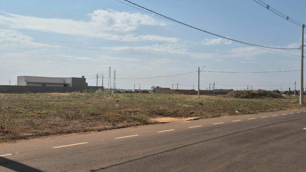 Terreno à venda no Ipê: 