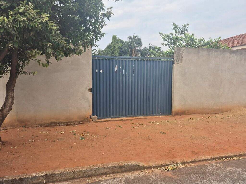 Terreno à venda no Jardim Paranapunga: 