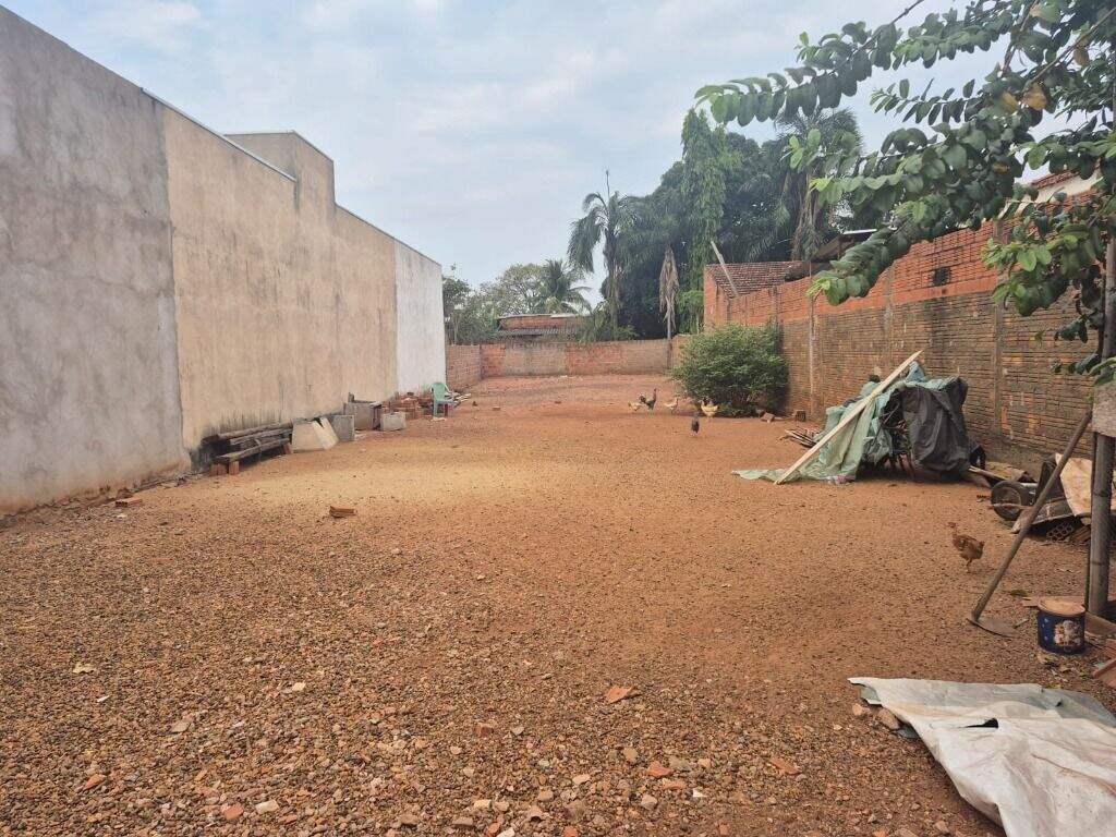 Terreno à venda no Jardim Paranapunga: 