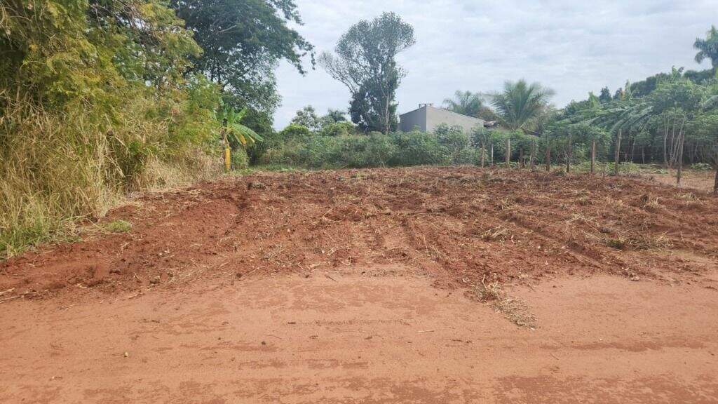 Terreno à venda no Residencial Portal do Lago: 