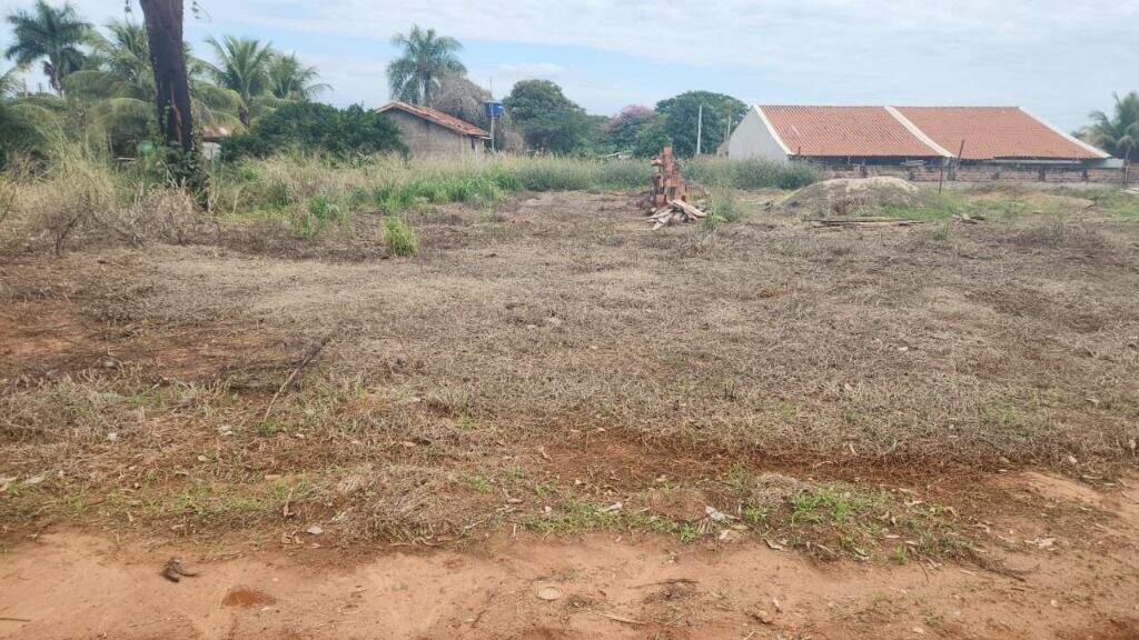 Terreno à venda no Residencial Portal do Lago: 