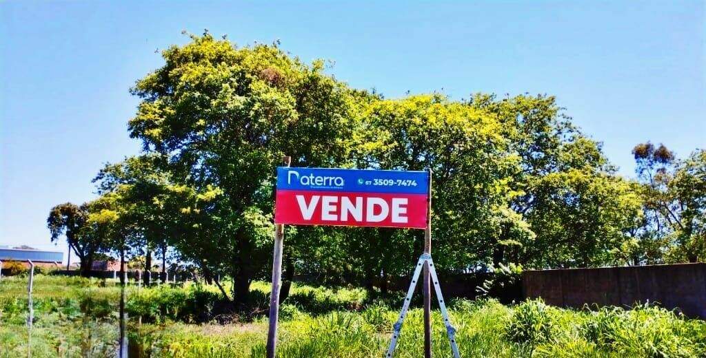 Terreno à venda no Chácara Imperial: 