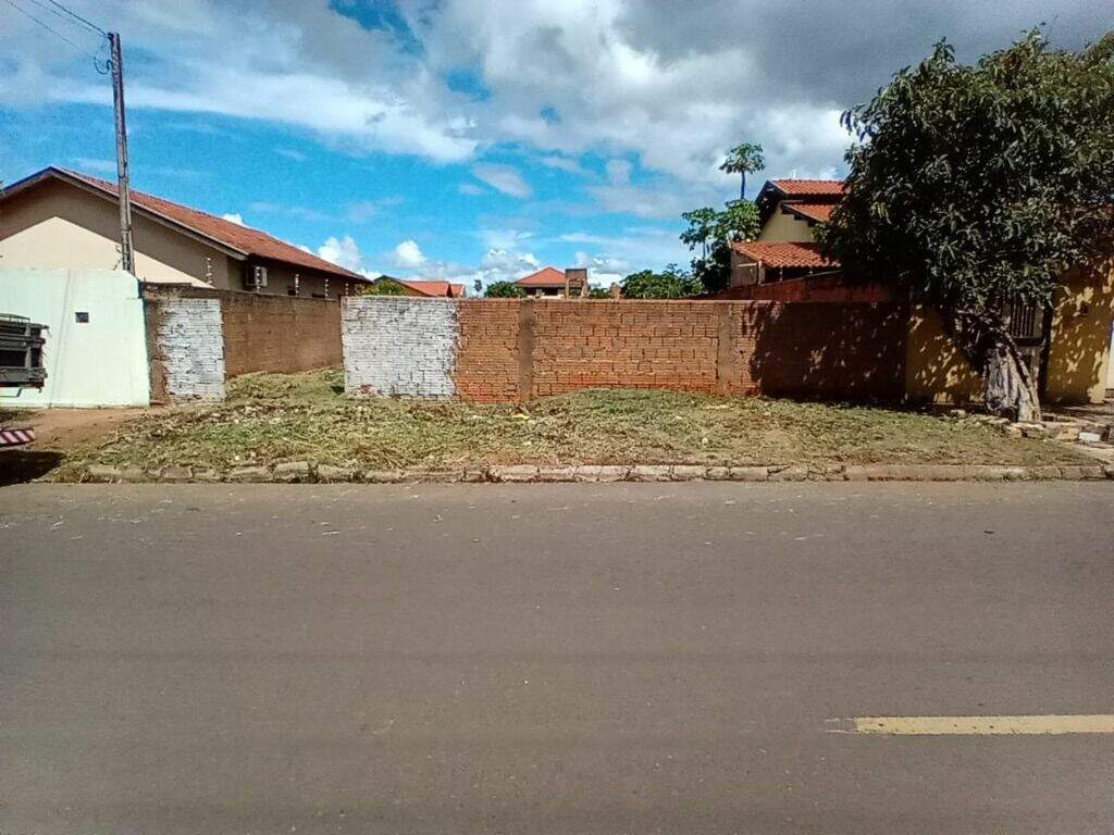 Terreno à venda no Santos Dumont: 