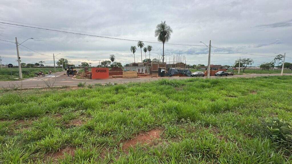 Terreno à venda no Jardim Planalto: 