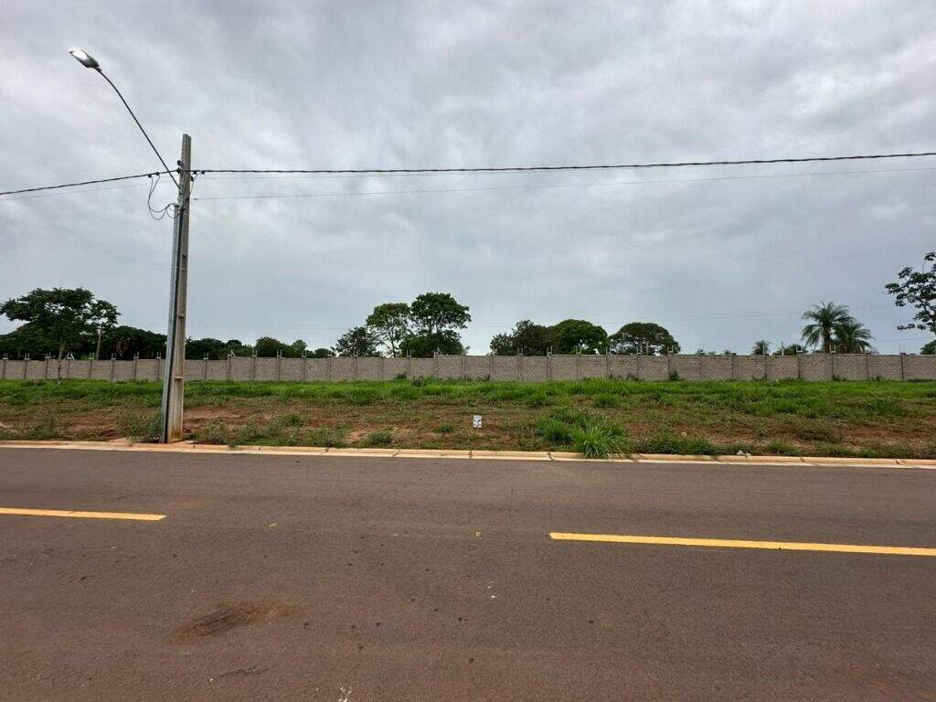 Terreno à venda no Jardim Planalto: 