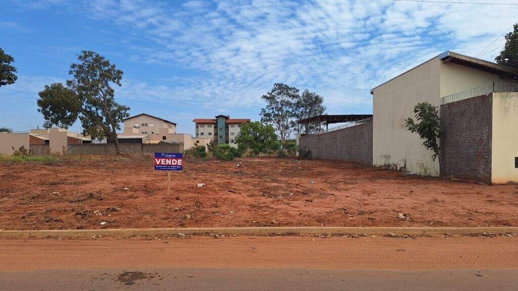 Terreno à venda no Jardim Brasília: 