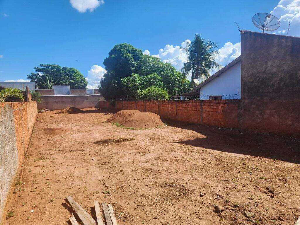 Terreno à venda no Jardim Angélica: 