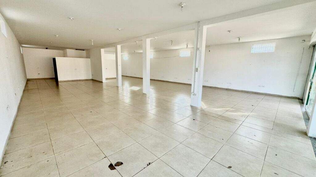 Barracão à venda no Santos Dumont: 