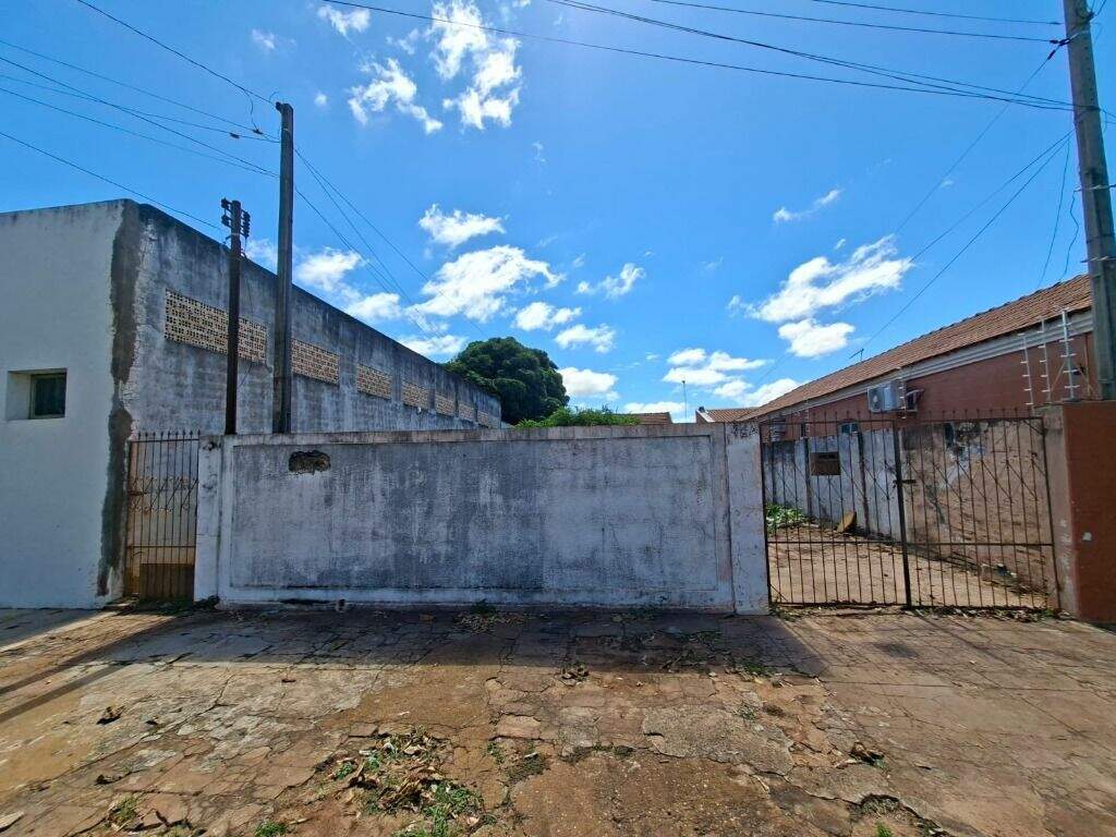 Terreno à venda no Jardim Roriz: 