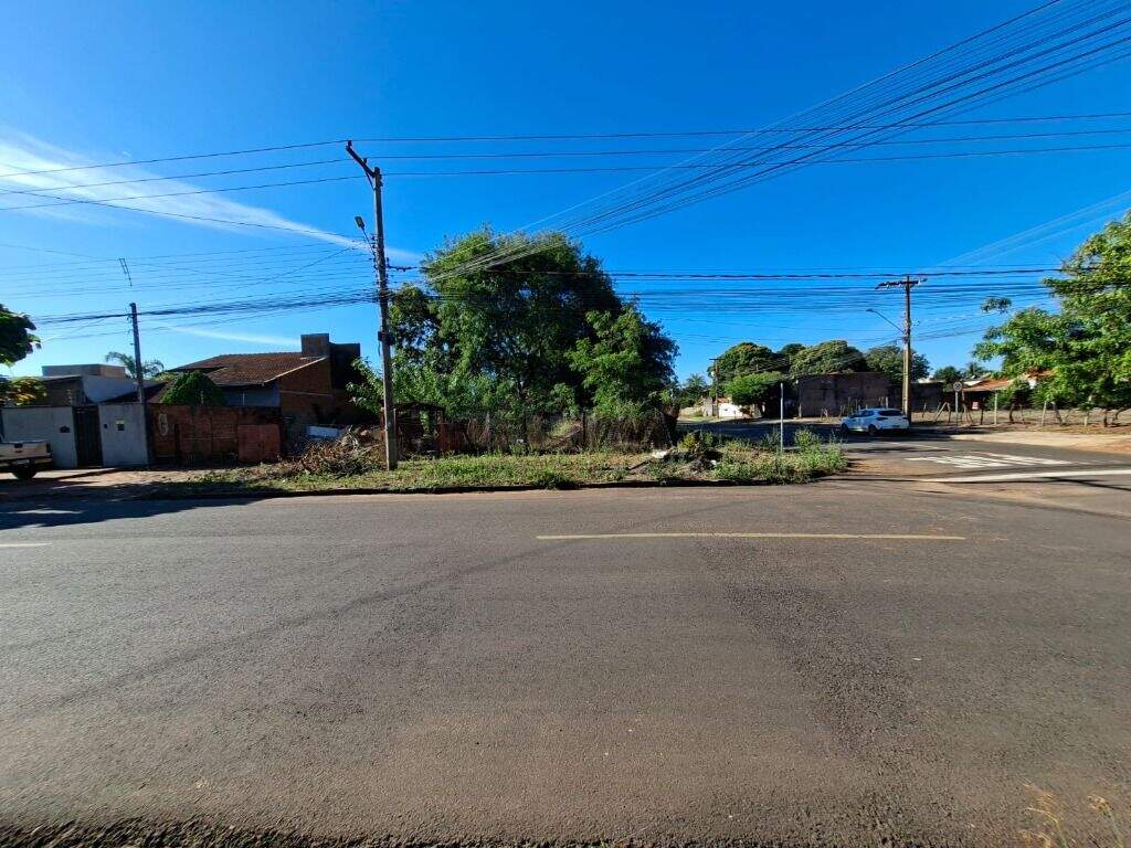 Terreno à venda no Bairro Santos Dumont: 