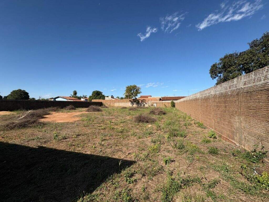 Terreno à venda no Jardim Alvorada: 