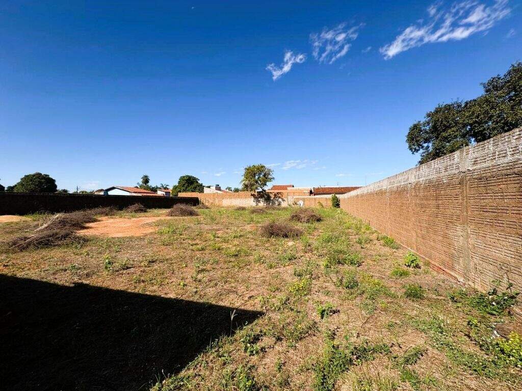 Terreno à venda no Jardim Alvorada: 