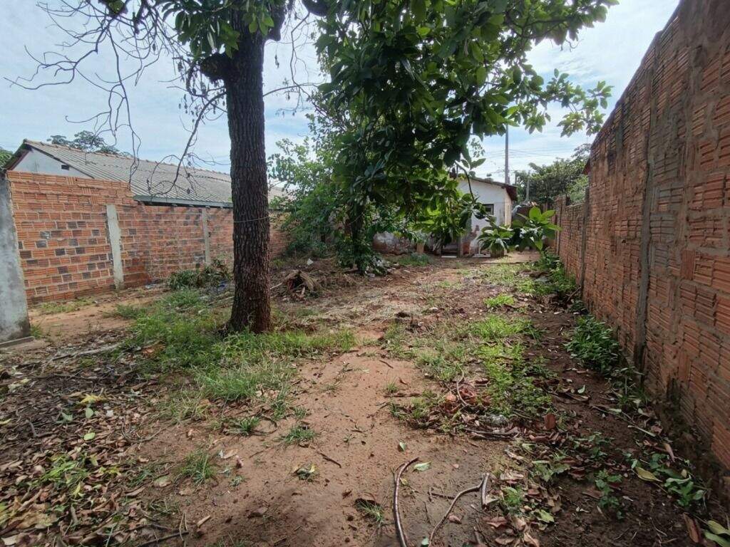 Terreno à venda no Jardim Paranapunga: 