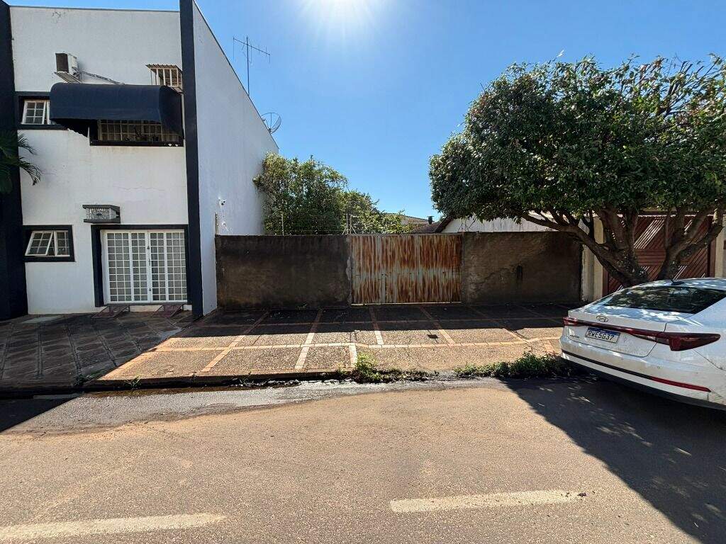 Terreno para aluguel no Centro: 