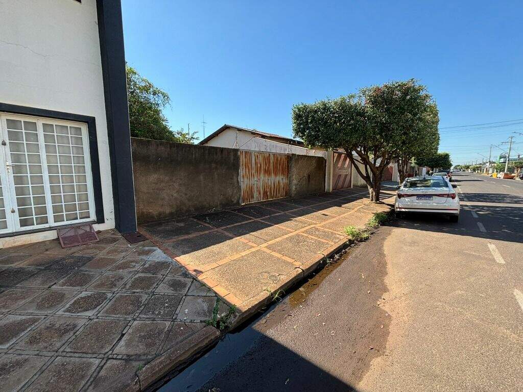 Terreno para aluguel no Centro: 