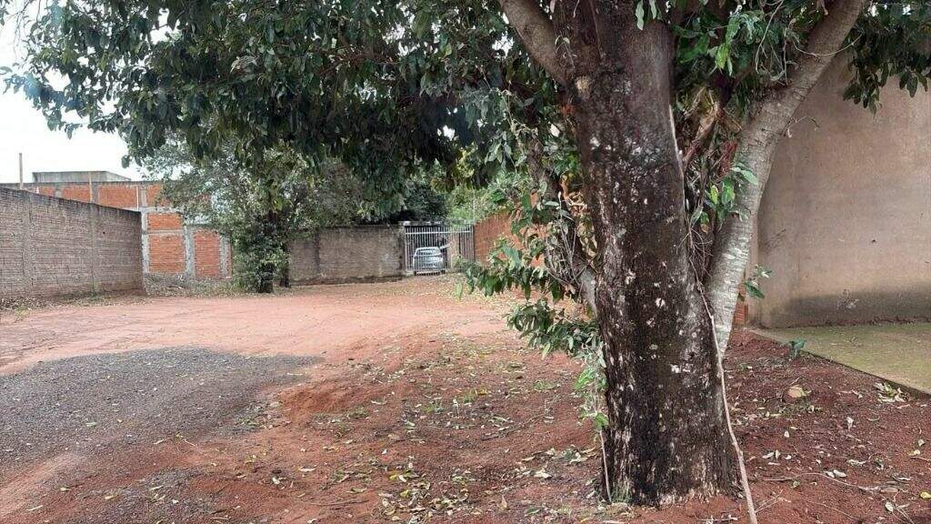 Terreno à venda no Jardim Cangalha: 