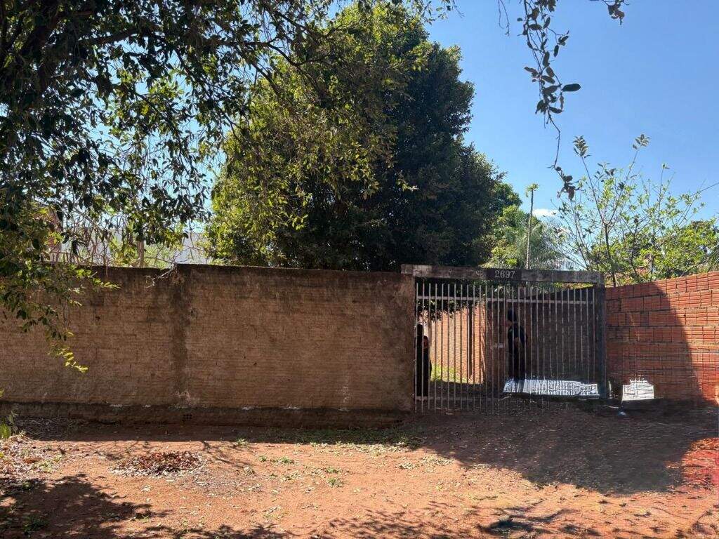 Terreno à venda no Jardim Cangalha: 