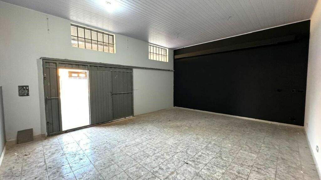 Barracão à venda no Santos Dumont: 