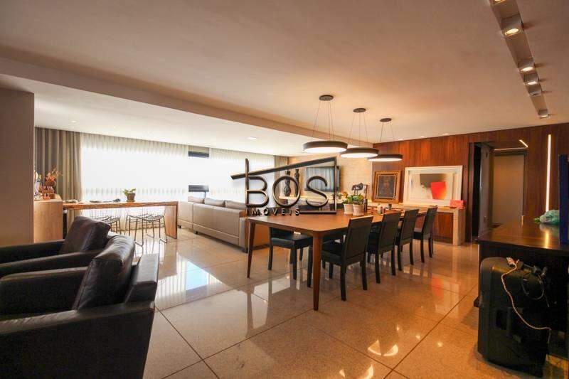 Apartamento, 4 quartos, 216 m² - Foto 1