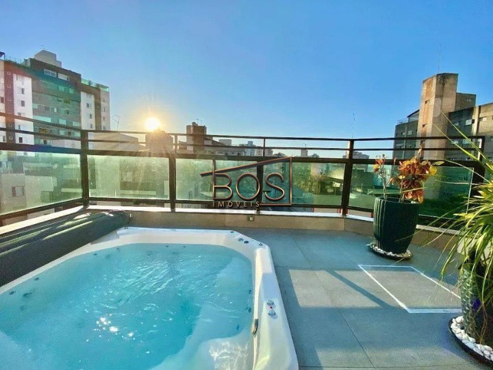 Cobertura, 4 quartos, 221 m² - Foto 1