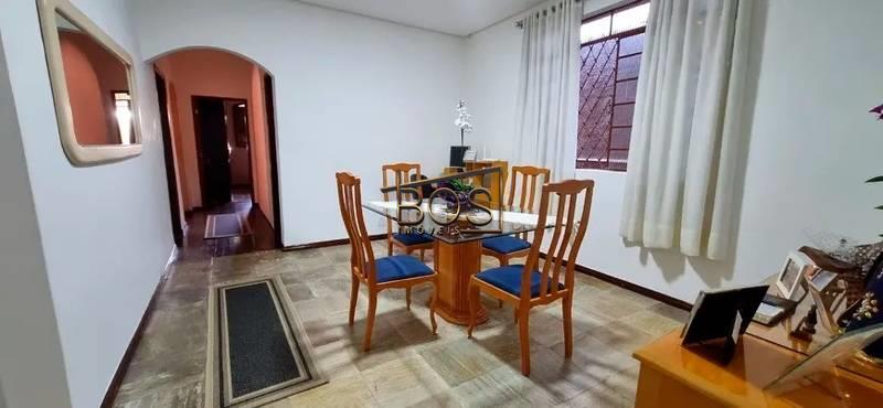 Casa, 3 quartos, 257 m² - Foto 4