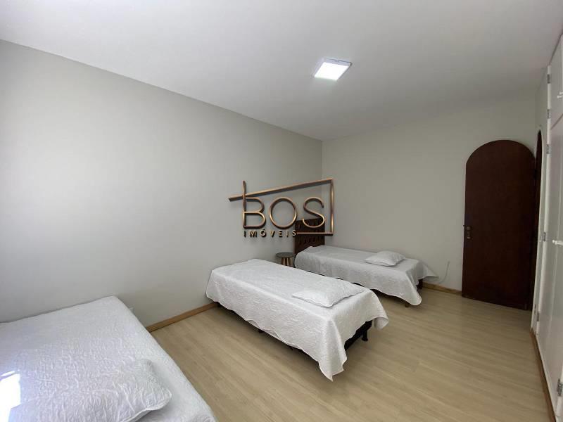 Casa, 4 quartos, 312 m² - Foto 22