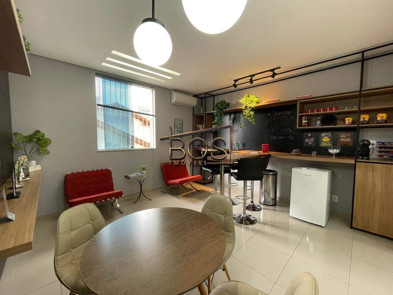 Casa, 6 quartos, 400 m² - Foto 1