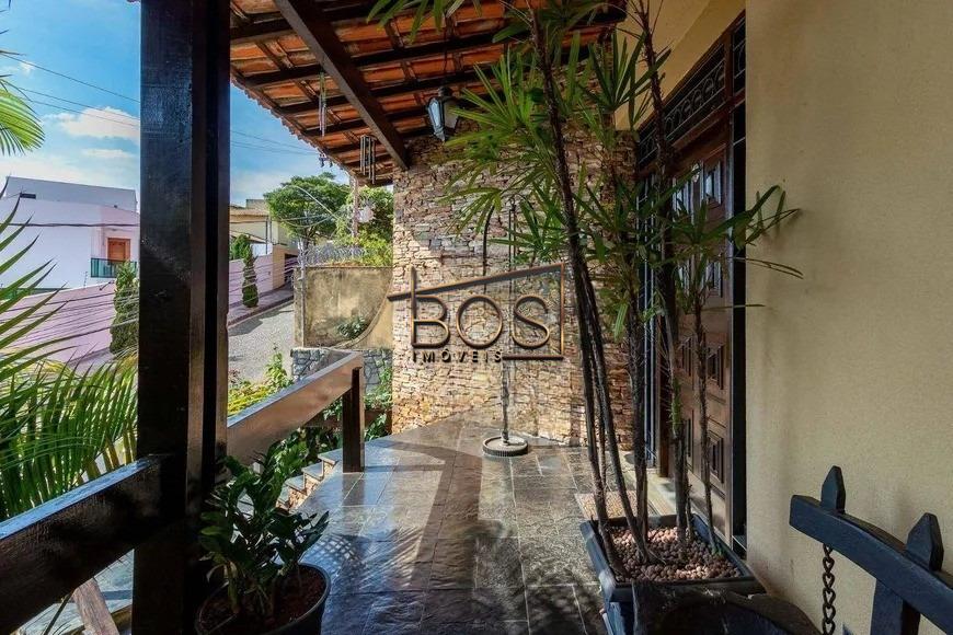 Casa, 5 quartos, 374 m² - Foto 2