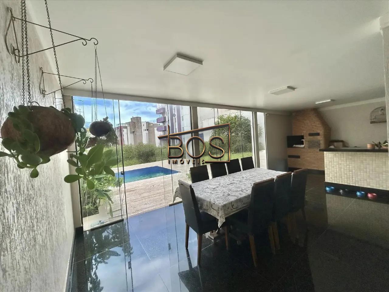 Casa, 5 quartos, 492 m² - Foto 1