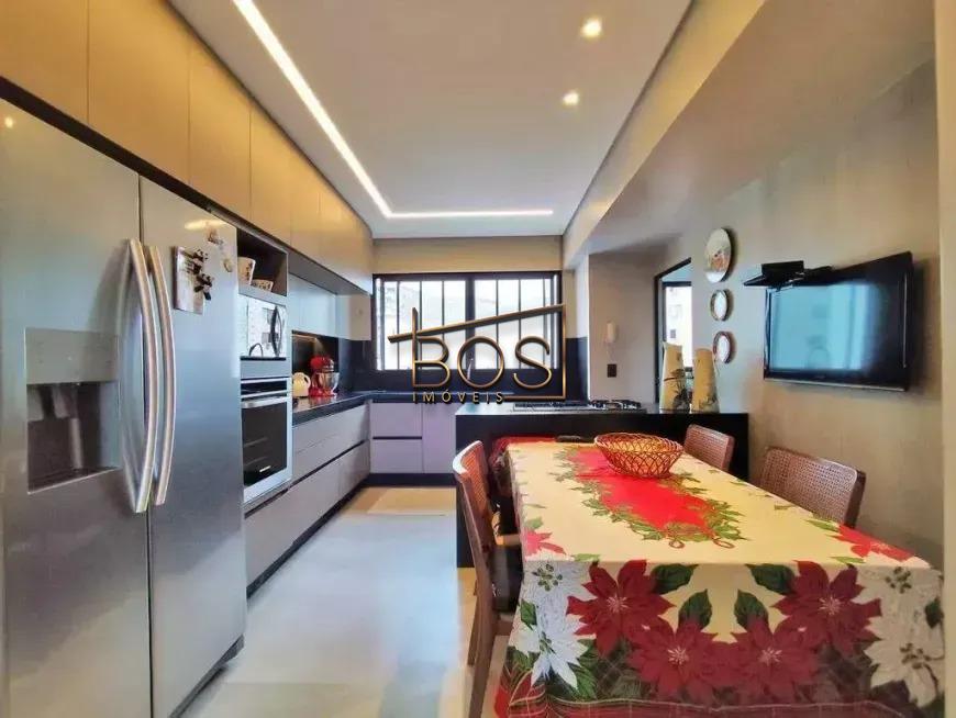 Apartamento, 4 quartos, 215 m² - Foto 4