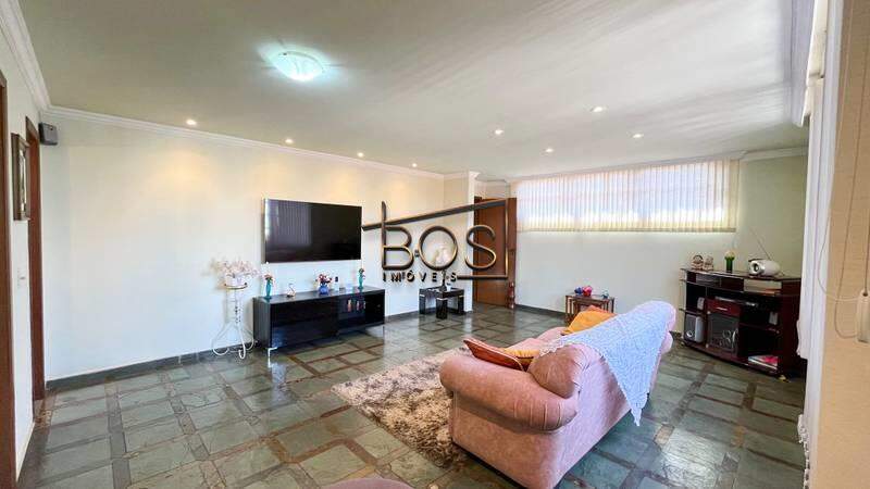 Casa, 5 quartos, 445 m² - Foto 3