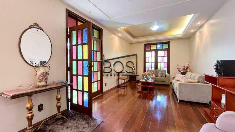 Casa, 5 quartos, 445 m² - Foto 1