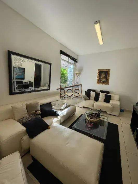 Apartamento, 3 quartos, 232 m² - Foto 1