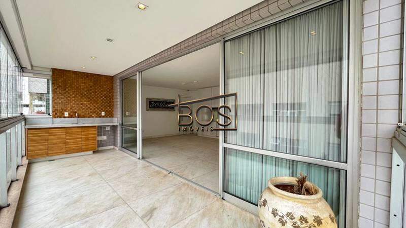 Apartamento, 3 quartos, 170 m² - Foto 1