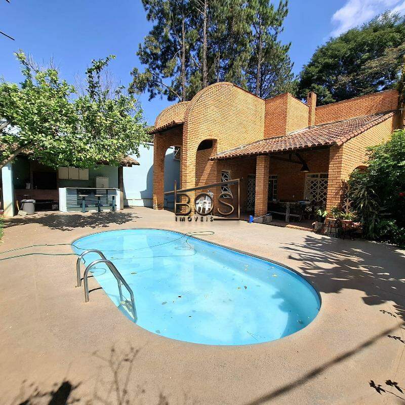 Casa, 4 quartos, 487 m² - Foto 1