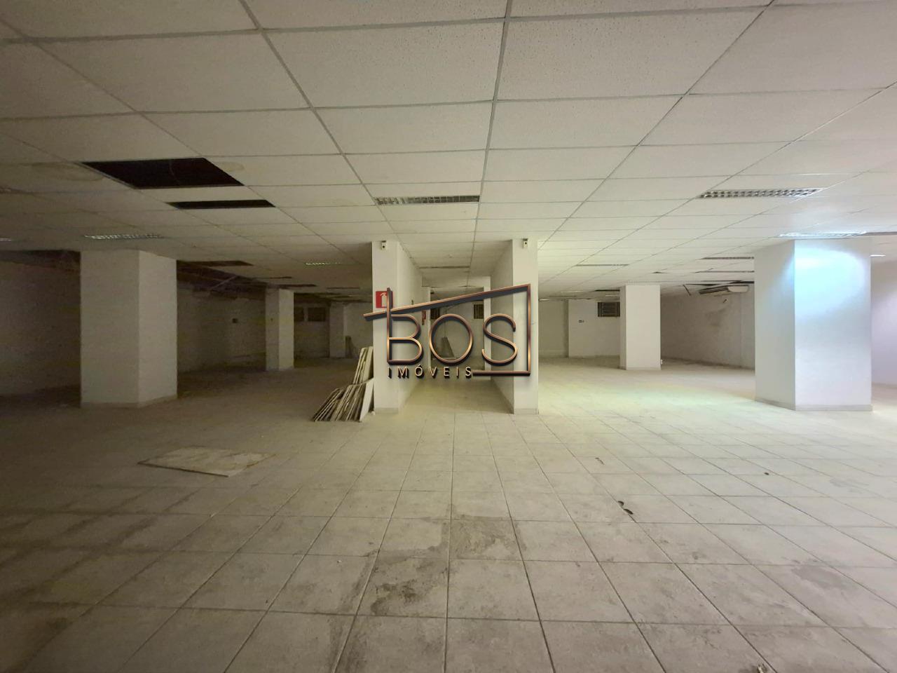 Loja-Salão, 690 m² - Foto 1