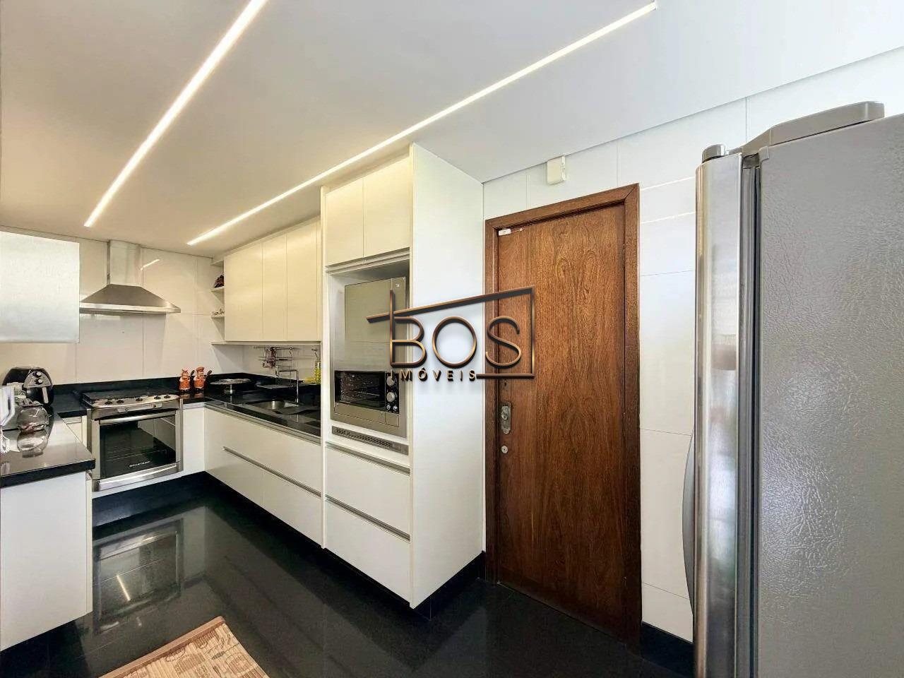 Cobertura, 5 quartos, 260 m² - Foto 9