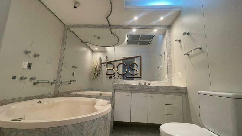 Cobertura, 3 quartos, 213 m² - Foto 17