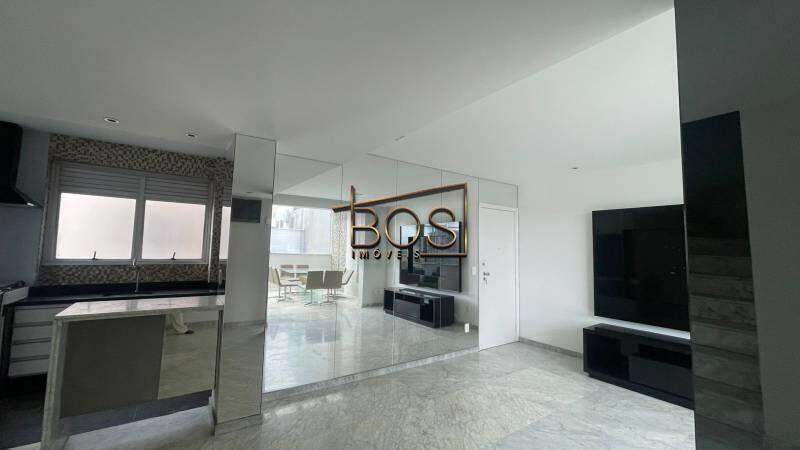 Cobertura, 3 quartos, 213 m² - Foto 2