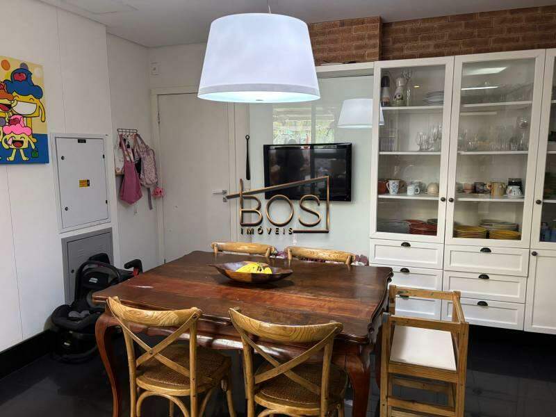 Apartamento, 4 quartos, 244 m² - Foto 11