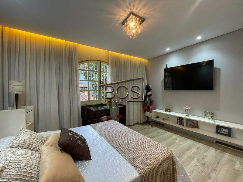 Casa, 5 quartos, 325 m² - Foto 18