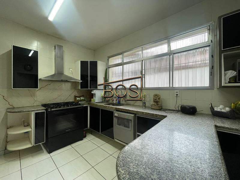 Casa, 5 quartos, 325 m² - Foto 7
