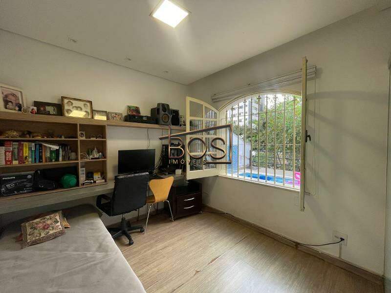 Casa, 5 quartos, 325 m² - Foto 8