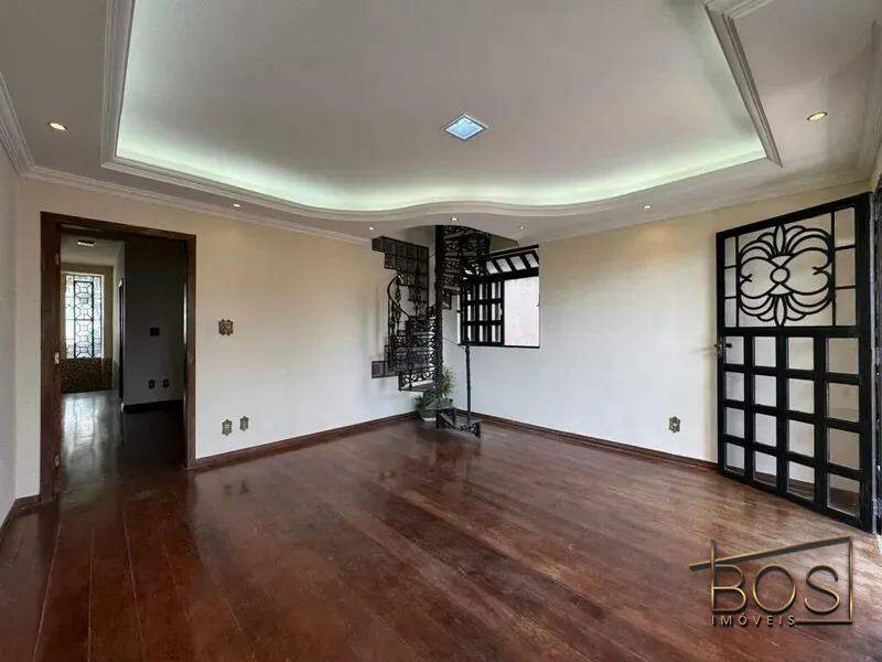 Casa, 4 quartos, 390 m² - Foto 3