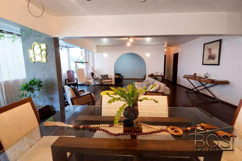 Apartamento, 3 quartos, 200 m² - Foto 1