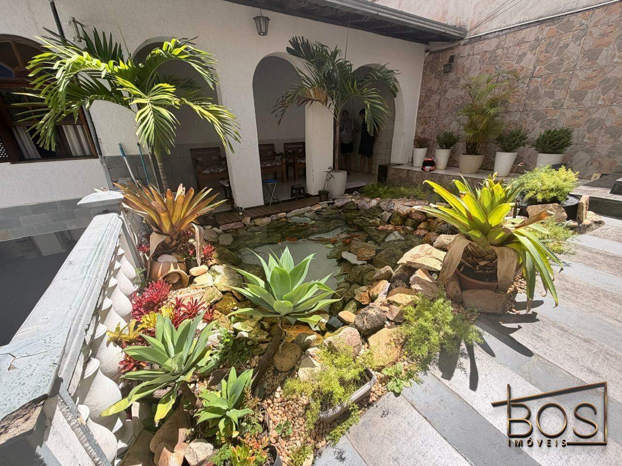 Casa, 9 quartos, 250 m² - Foto 1