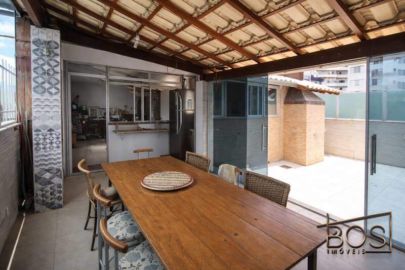 Cobertura, 4 quartos, 220 m² - Foto 1