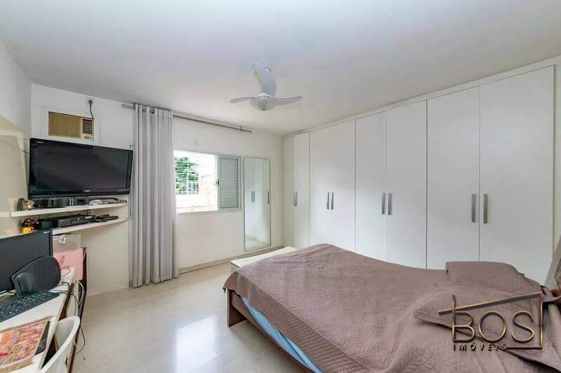 Casa, 4 quartos, 267 m² - Foto 11